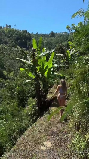 Gorgeous Hot Teen Girlfriend’s 18 Vlog In Bali UltraHD 2K 1920p